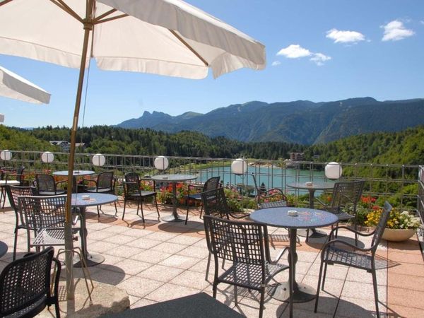 4 romantische Tage im Grand Hotel Astoria in Lavarone, Trentino-Südtirol inkl. Halbpension Unkategorisiert online kaufen